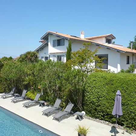 Maison Arbolateia Avec Piscine Et Spa Бидар Экстерьер фото